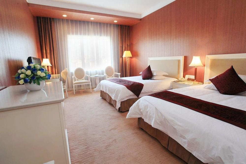 Shanghai Rongju Hotel Lujiazui Hotel Екстериор снимка