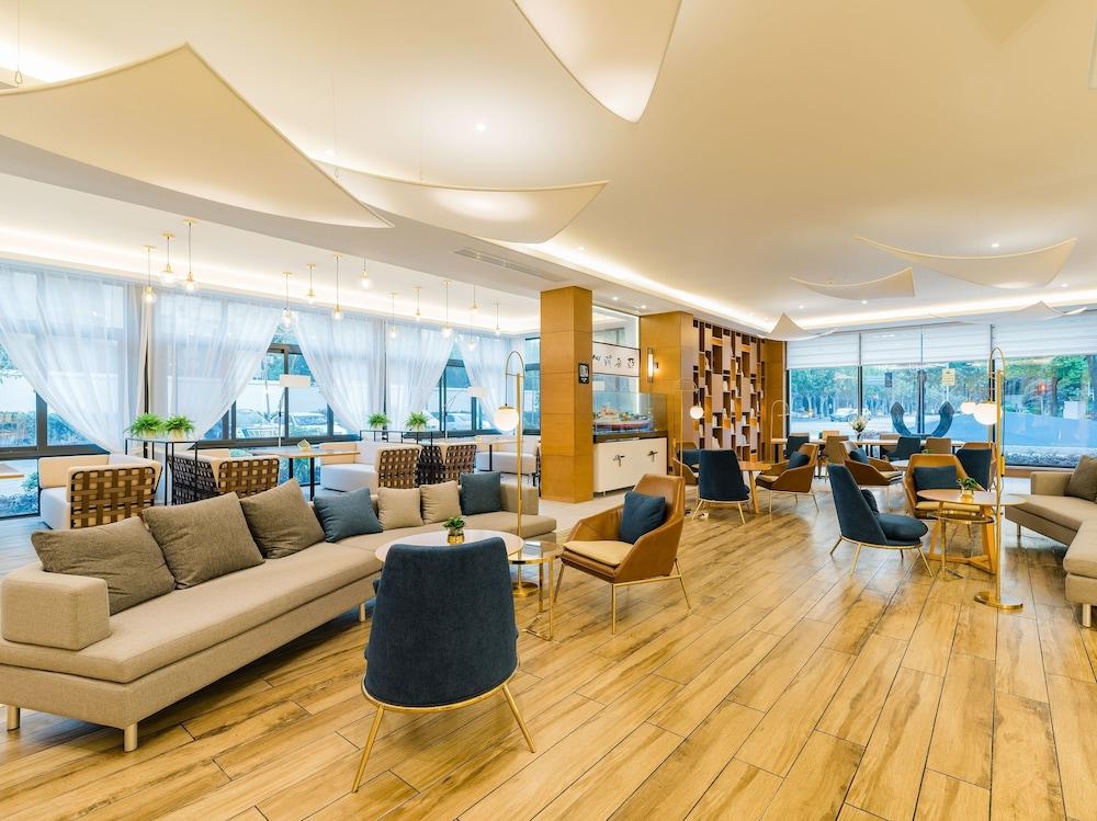 Shanghai Rongju Hotel Lujiazui Hotel Екстериор снимка