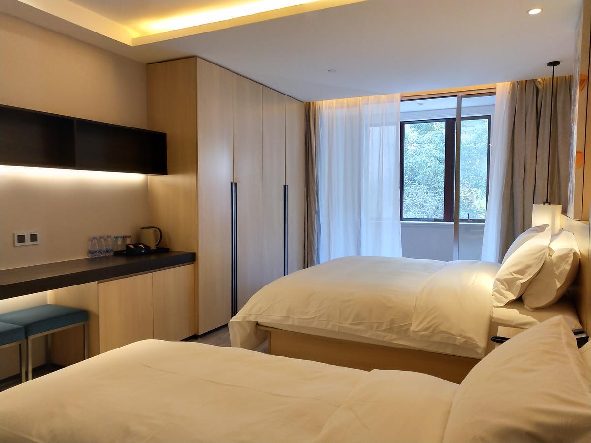 Shanghai Rongju Hotel Lujiazui Hotel Екстериор снимка